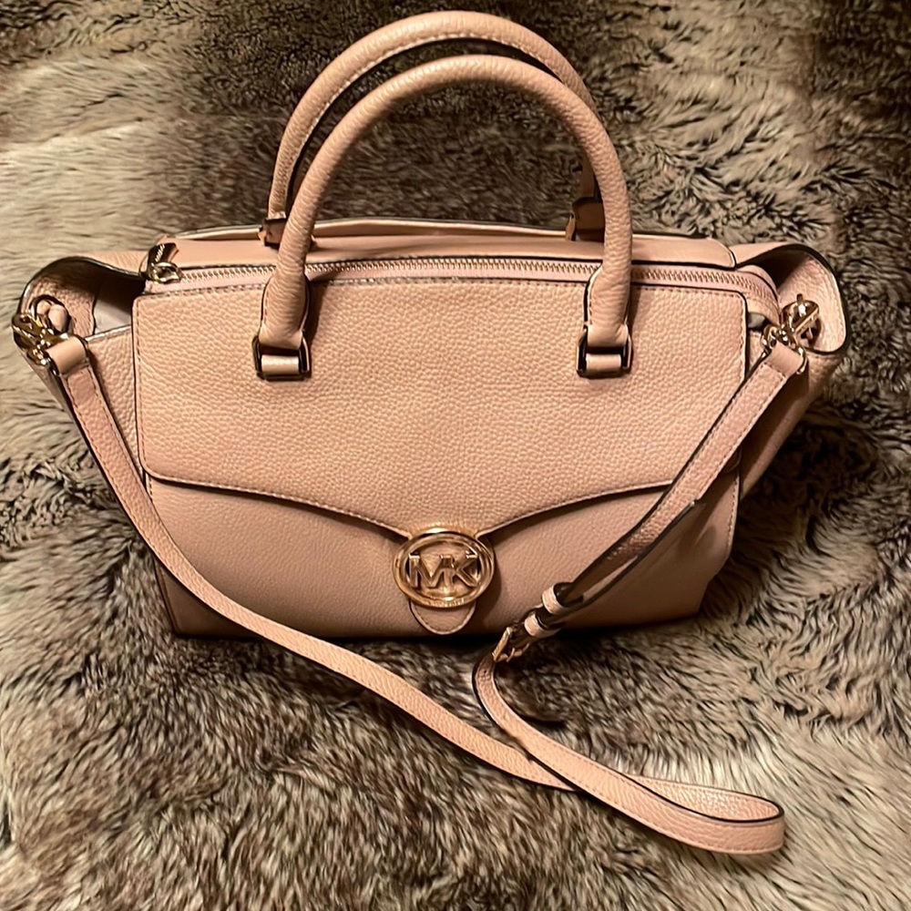Michael Kors pebbled leather satchel bag-removable adjustable crossbody strap.